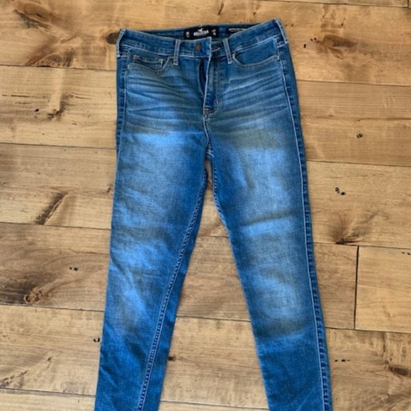 High Rise Super Skinny Hollister jeans - Picture 1 of 3